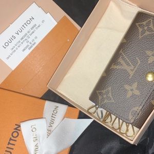 Louis Vuitton key pouch!